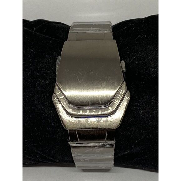 Generation Unisex Gray Stainless Steel Genuine Wrist Watch WO282 - Picture 2 of 12
